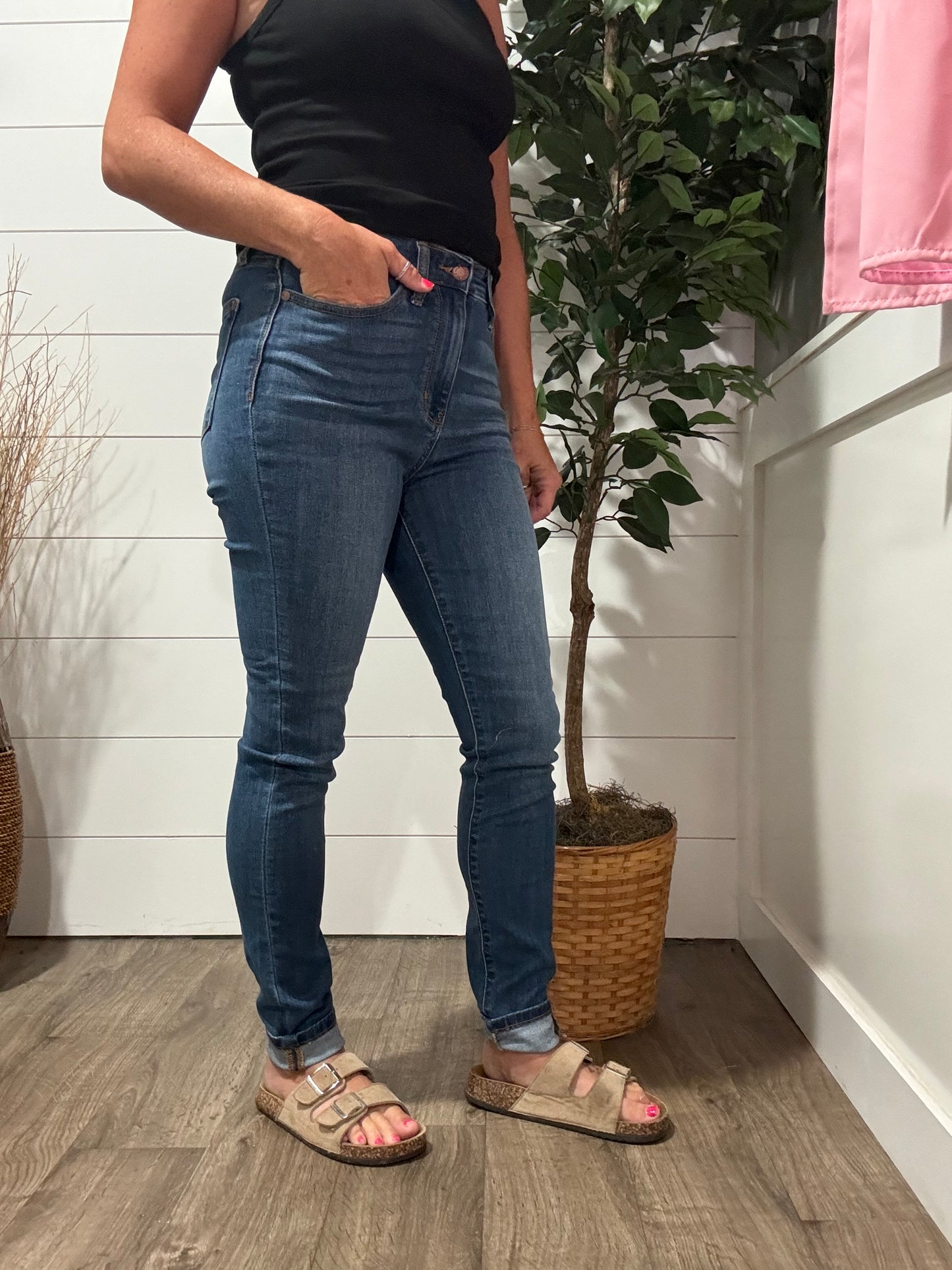 Daphne High Rise Skinny Jeans