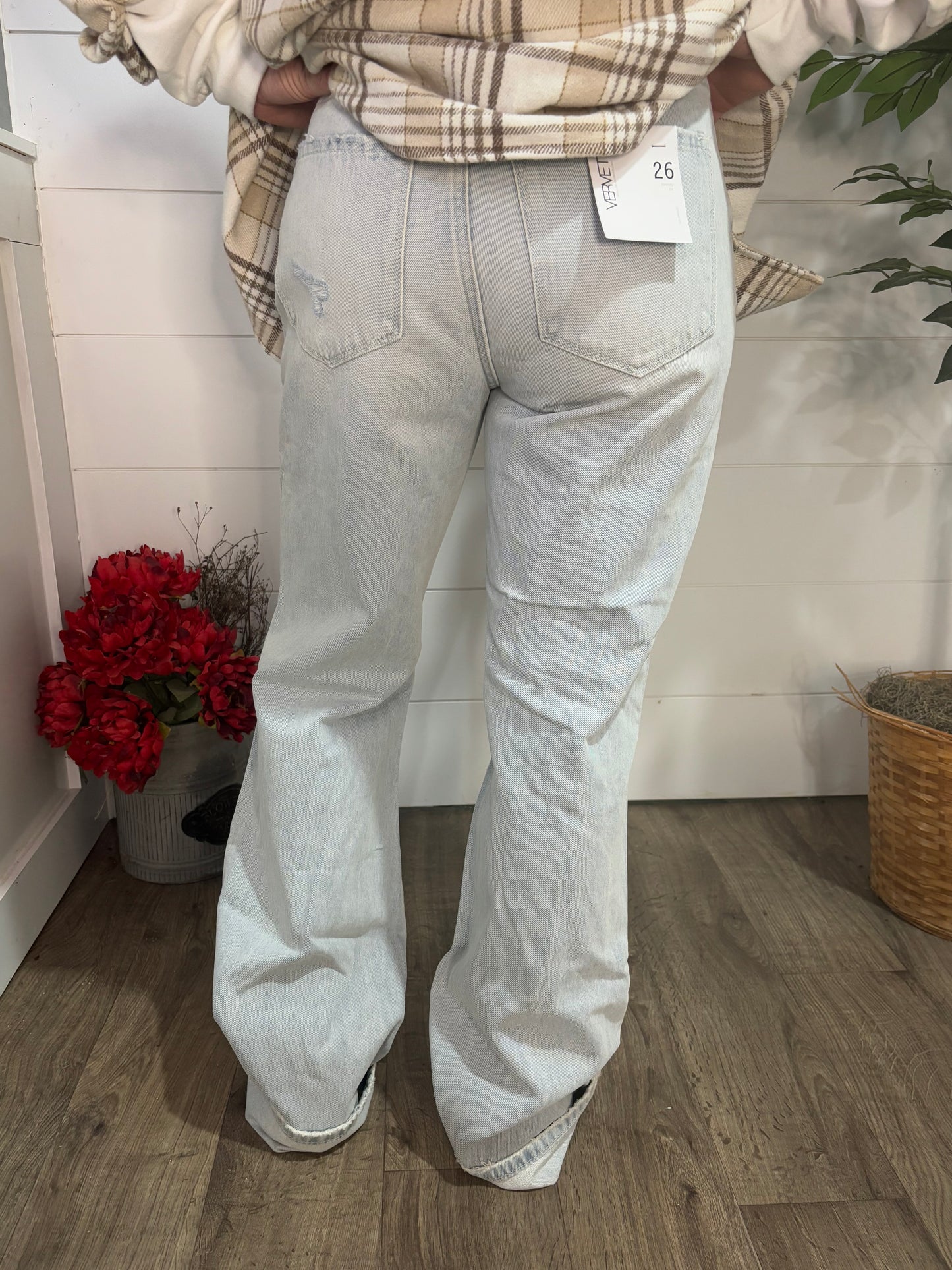 Vervet High Rise Flare Jeans - Laina Wash