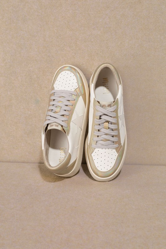 There She Goes Star, Low Top Sneakers