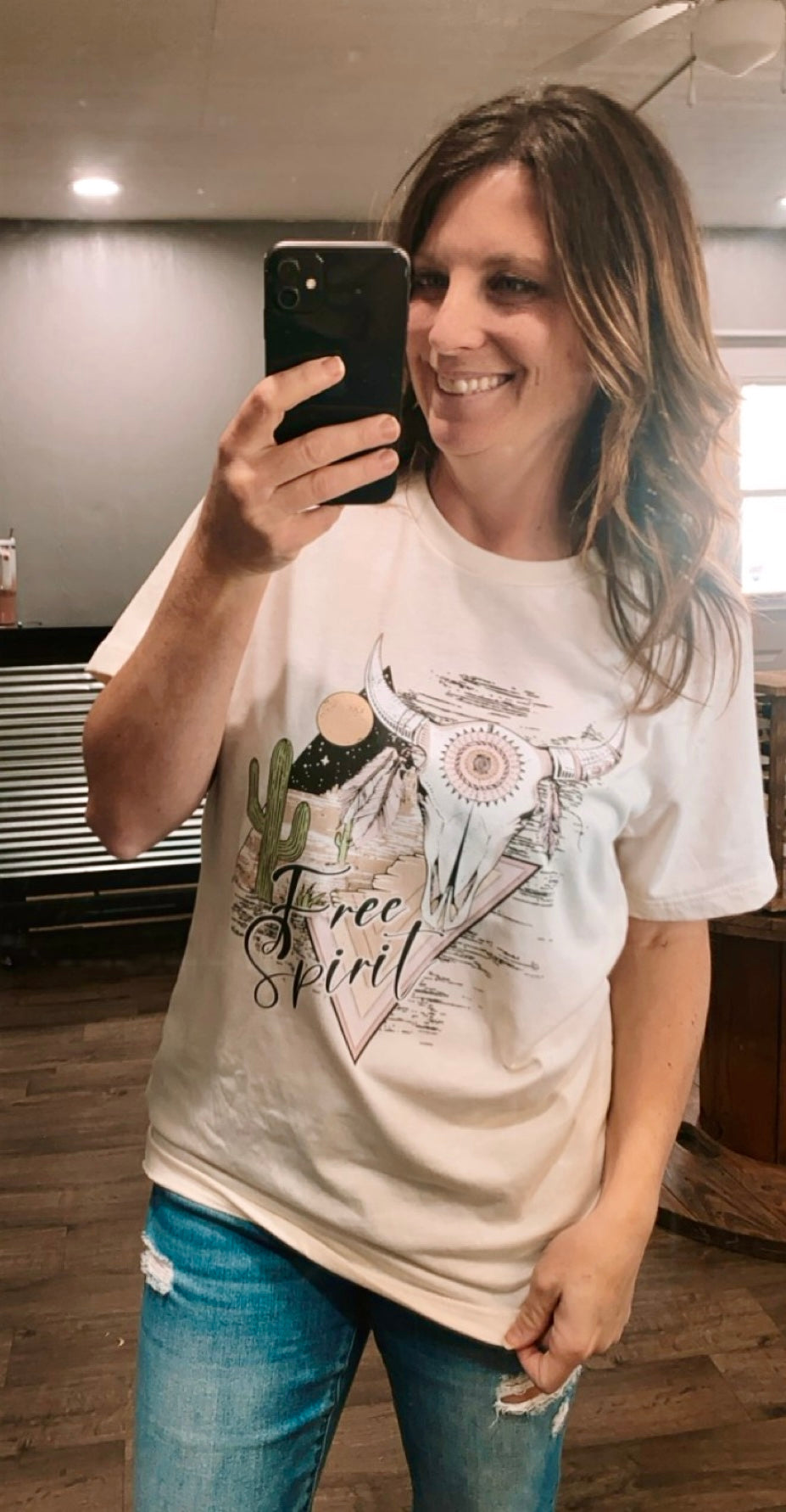 Free Spirit Graphic Tee -heather natural