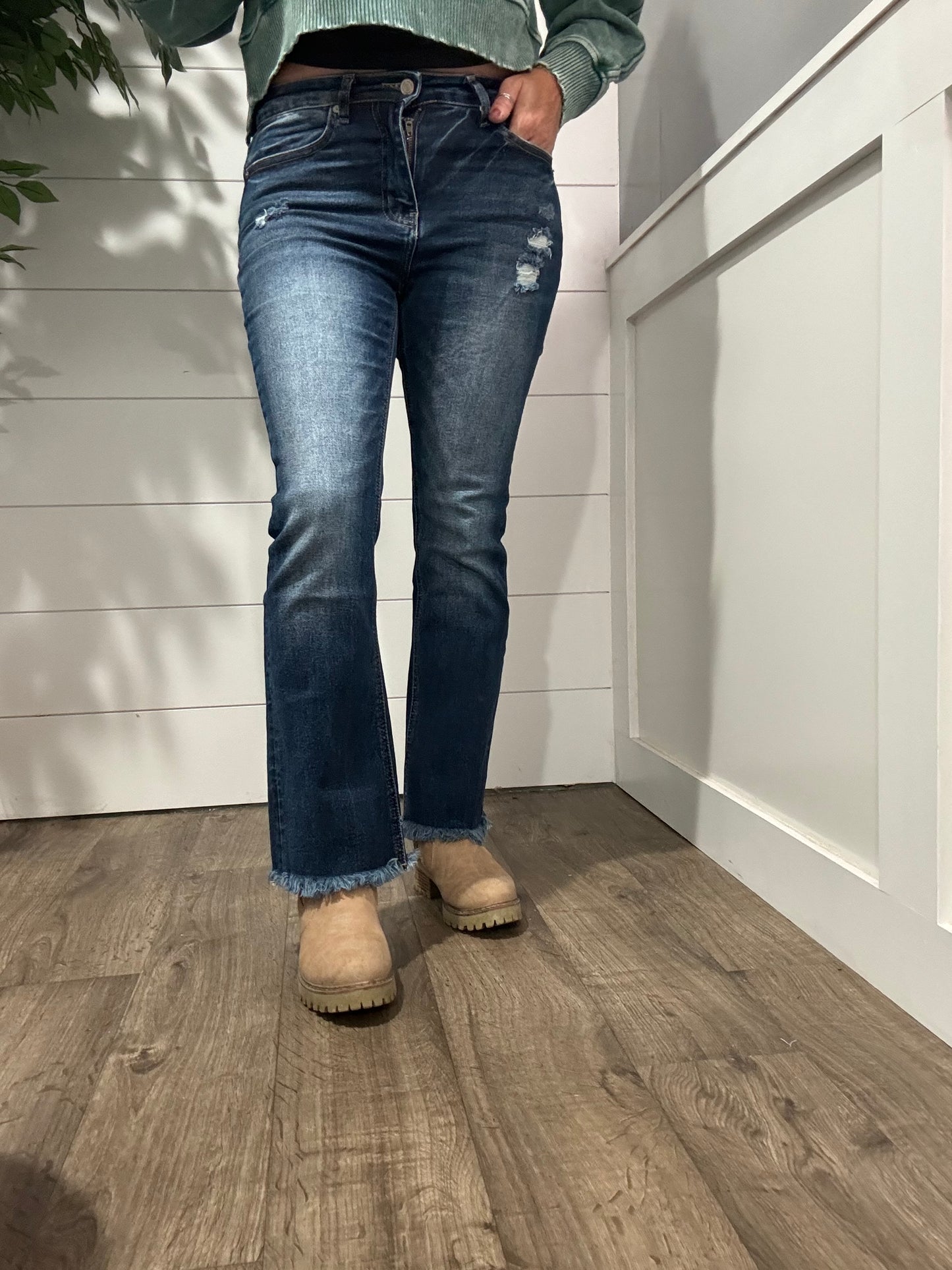 Jane Wash High Rise Straight Cropped Jeans