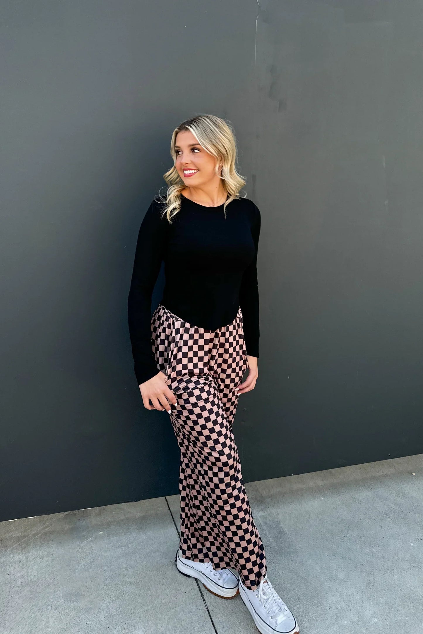 Elena Curve Hem Ribbed Top