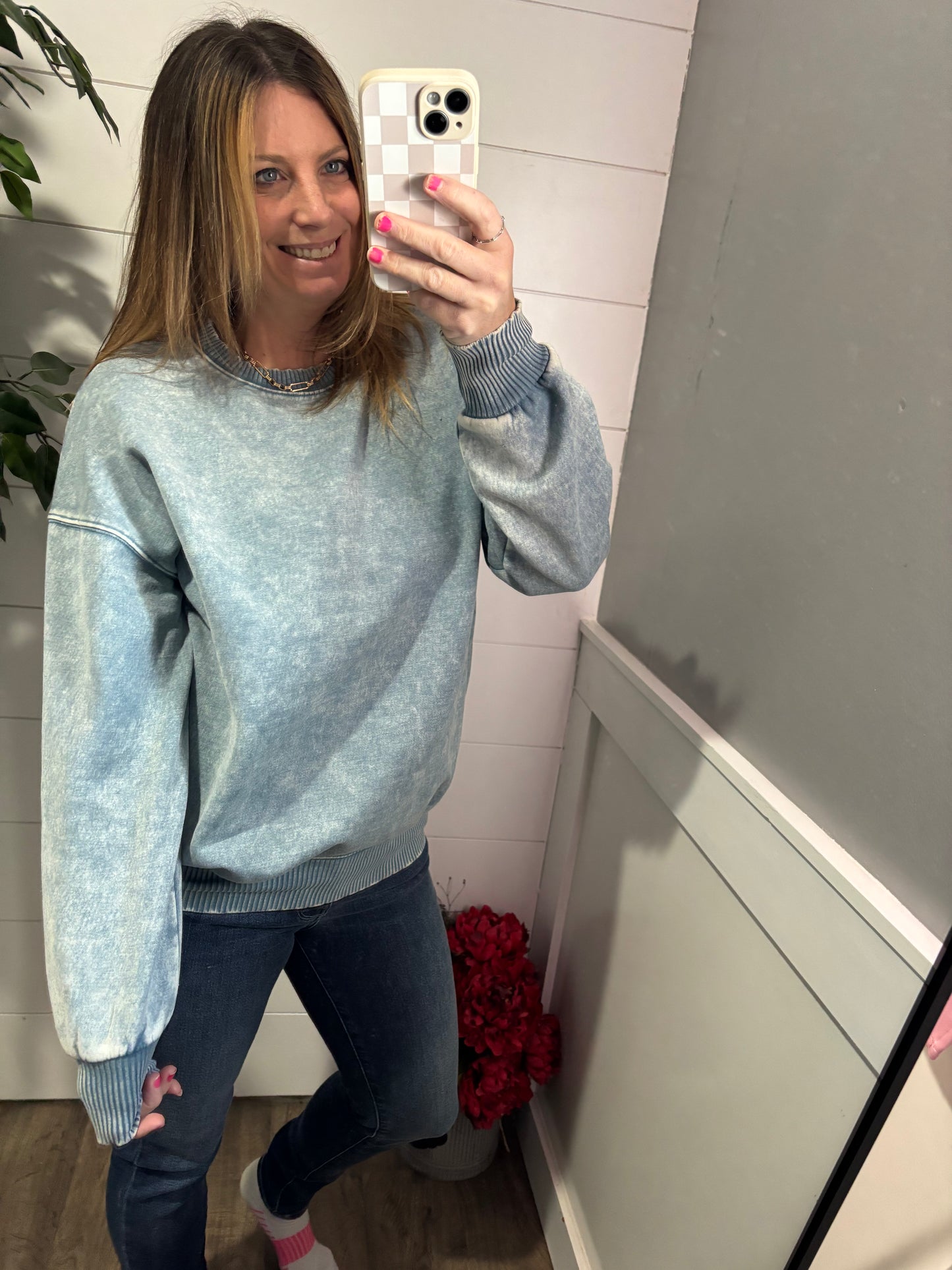 Avery Acid Wash Pullover - blue/gray