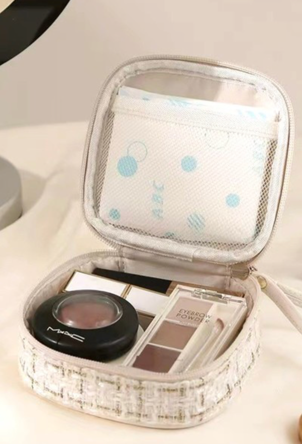 PLAID TWEED COSMETIC MAKEUP TRAVEL CASE