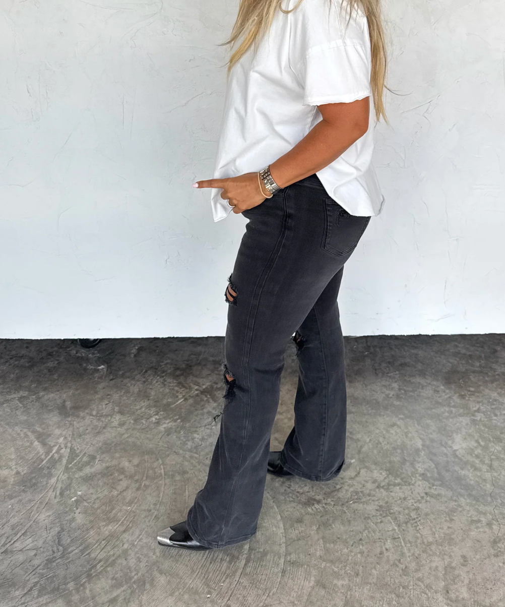 PREORDER: ASHLAND STRAIGHT LEG DISTRESSED JEANS - BLACK