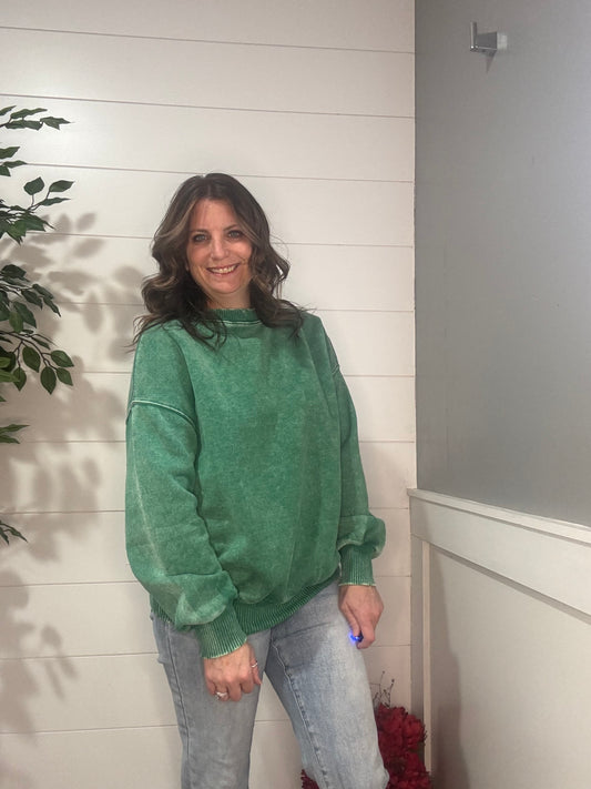 Avery Acid Wash Pullover - Forest Green