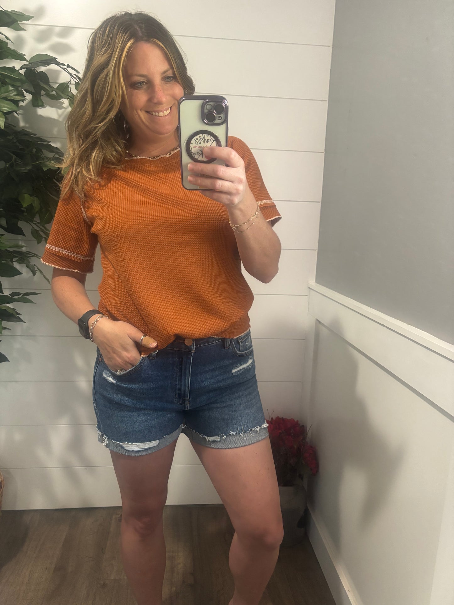 Risen Mid Rise Shorts - Taylor Wash