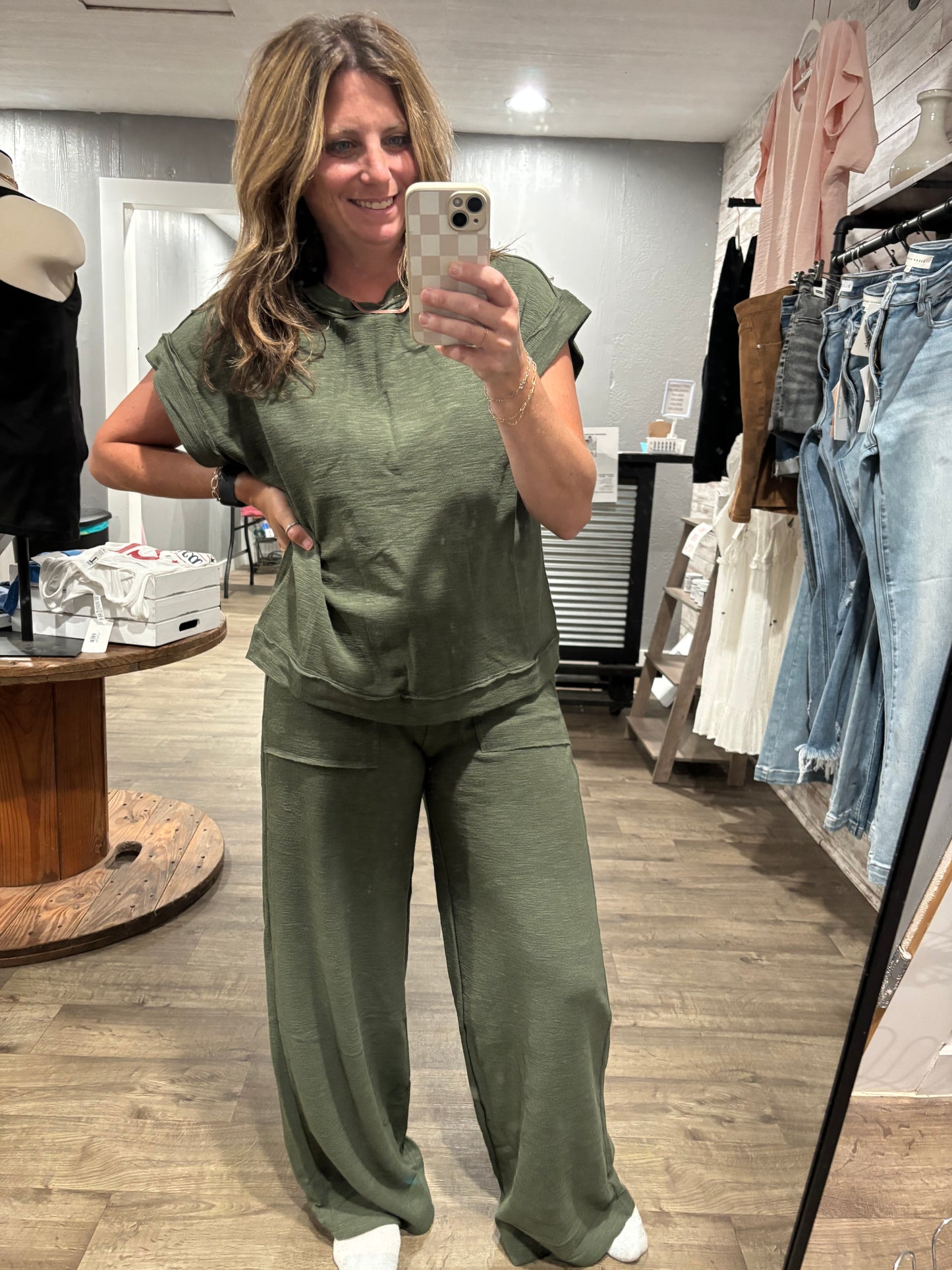 Weekend Wander Lounge Set - Olive