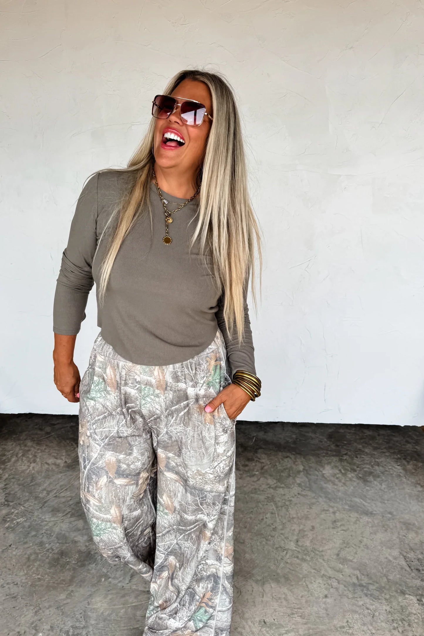 Elena Curve Hem Ribbed Top