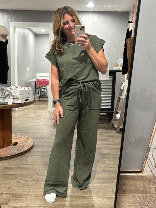 Weekend Wander Lounge Set - Olive