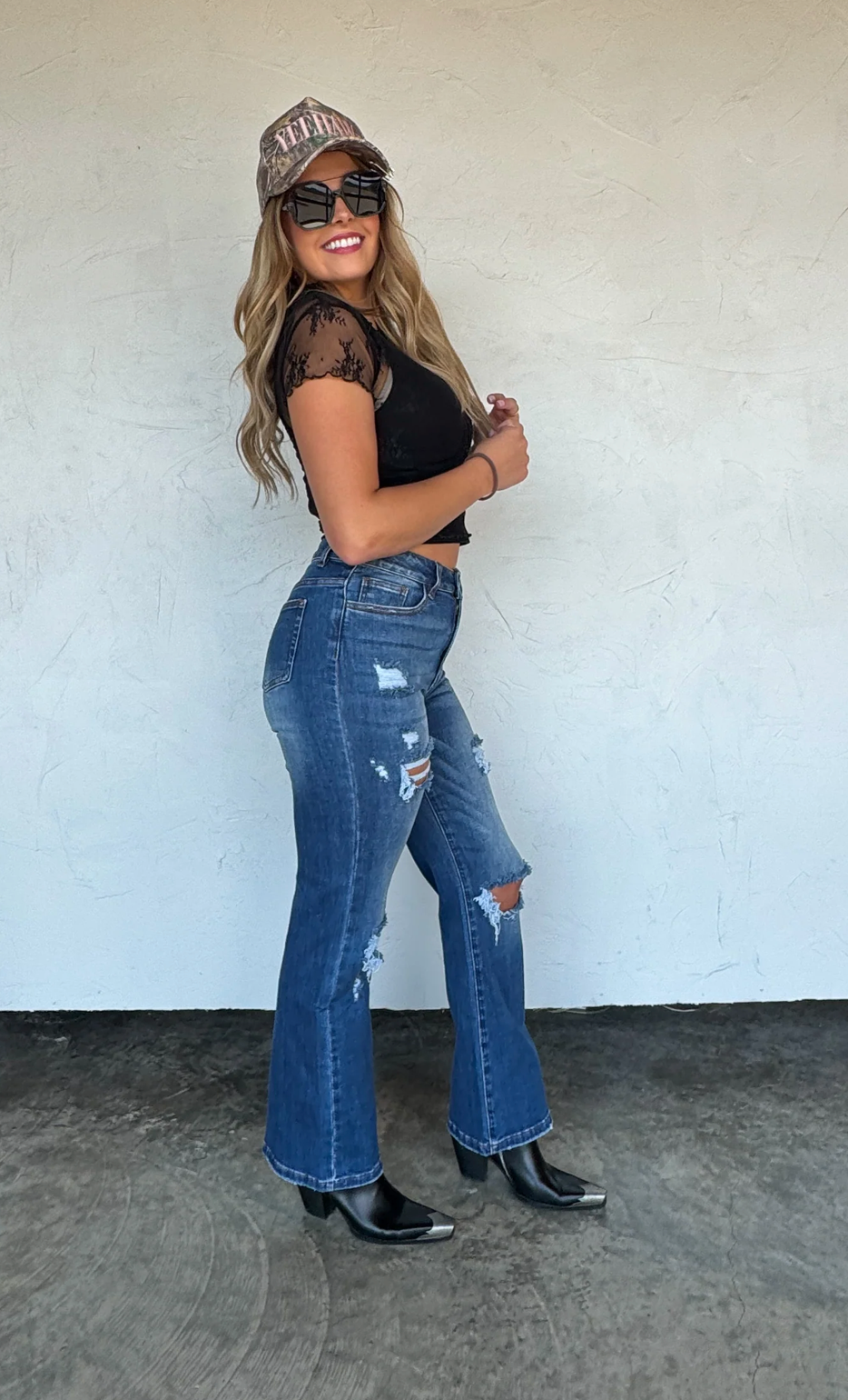 PREORDER: ASHLAND STRAIGHT LEG DISTRESSED JEANS - DARK WASH