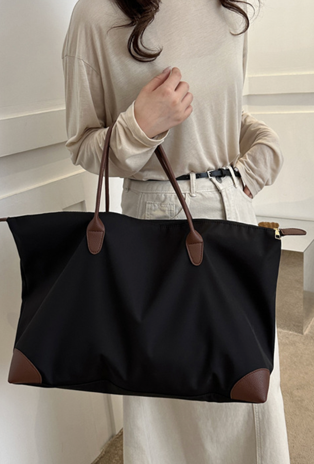 LARGE CAPACITY WEEKENDER TRAVEL DUFFLE BAG