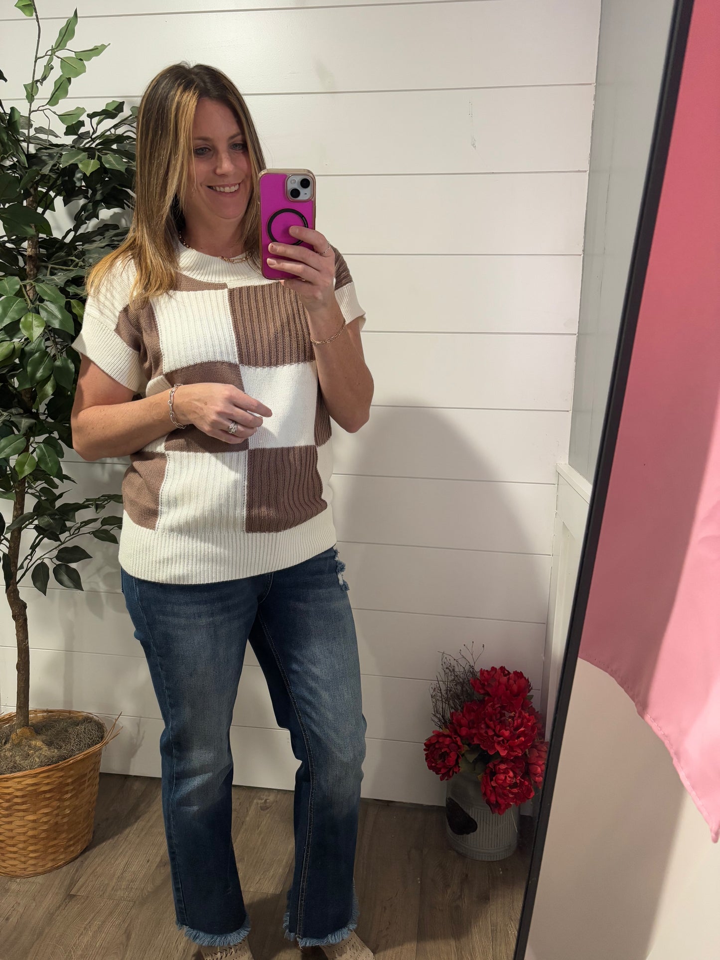 Short Sleeve Checkered Sweater