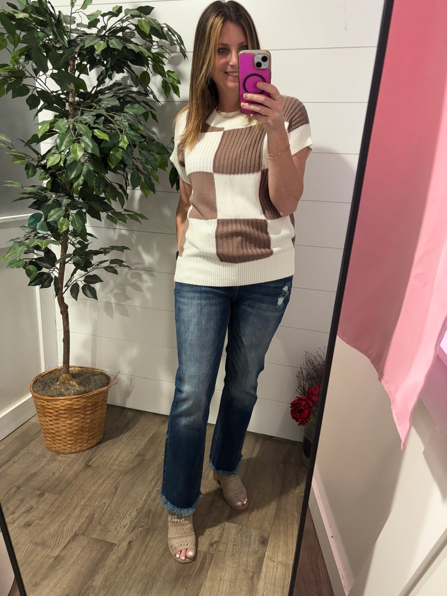 Short Sleeve Checkered Sweater